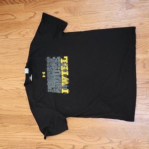 **MAKE AN OFFER** Under Armour T-shirt